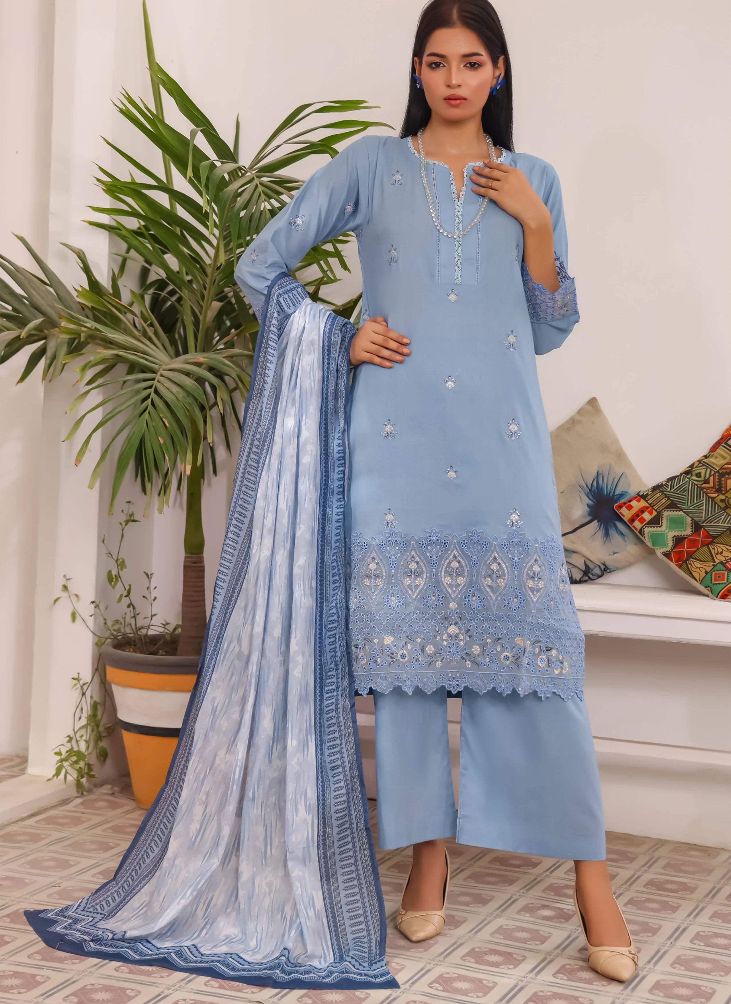 Luxury Embroidered Chicken Kari 3-Piece