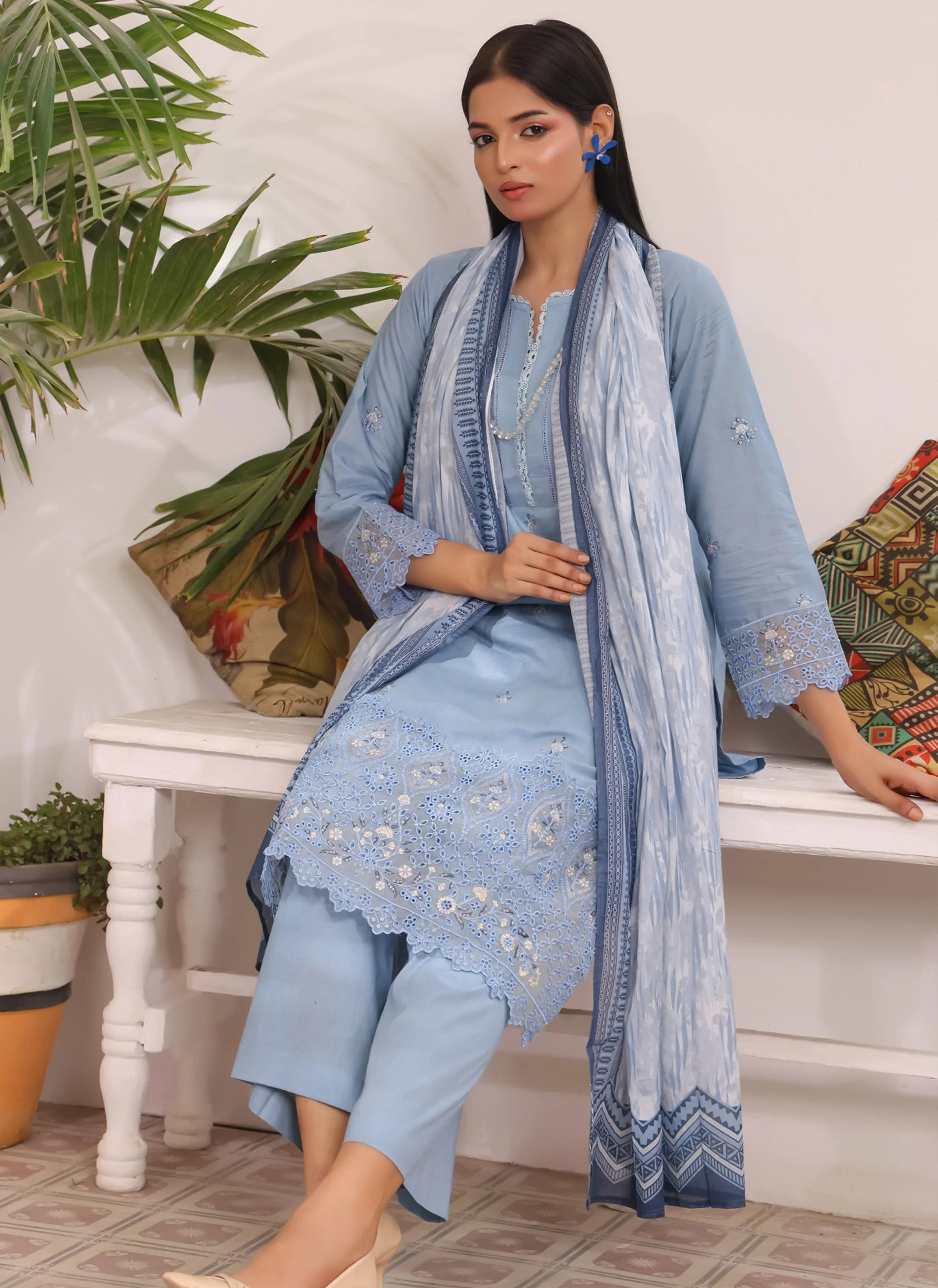 Luxury Embroidered Chicken Kari 3-Piece